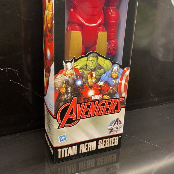 Iron Man Marvel Avengers toy Titan Hero Series Hasbro NWT - Picture 4 of 6